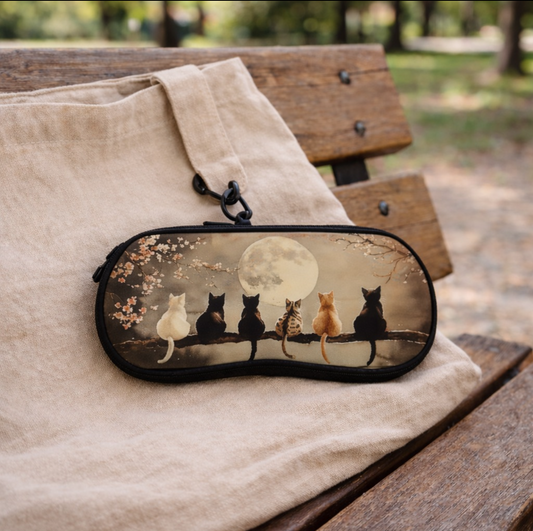 The Night Watch Glasses Pouch