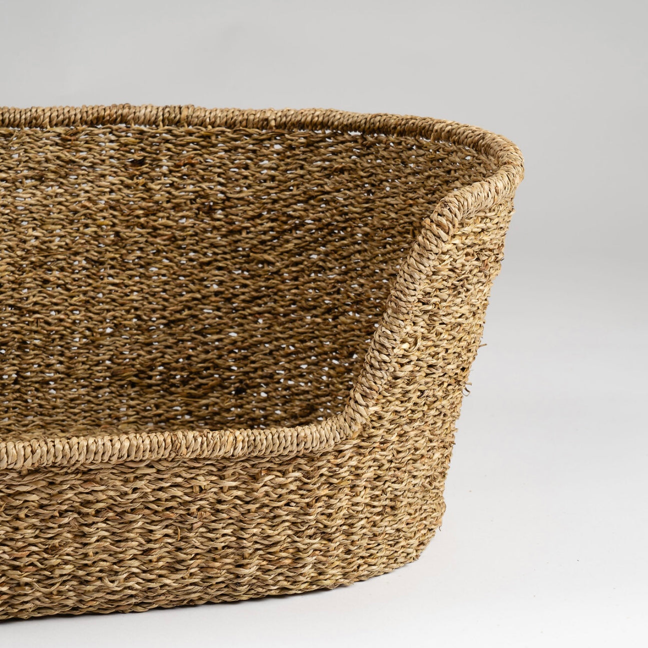 Natural Seagrass Woven Pet Bed with Cushion